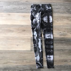 Alo tech lift airbrush legging